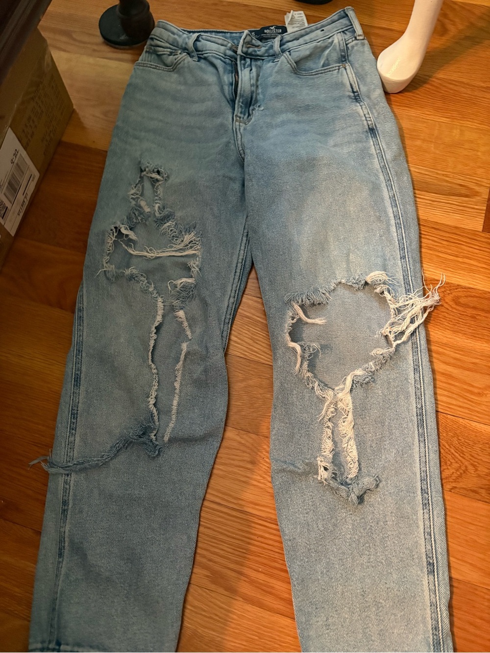 Hollister Light Blue Ultra High-Rise Mom Jeans